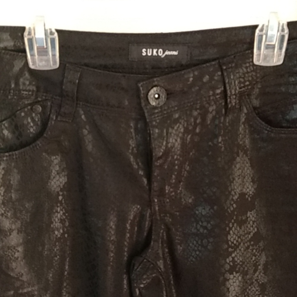 Suko jeans black snake print
